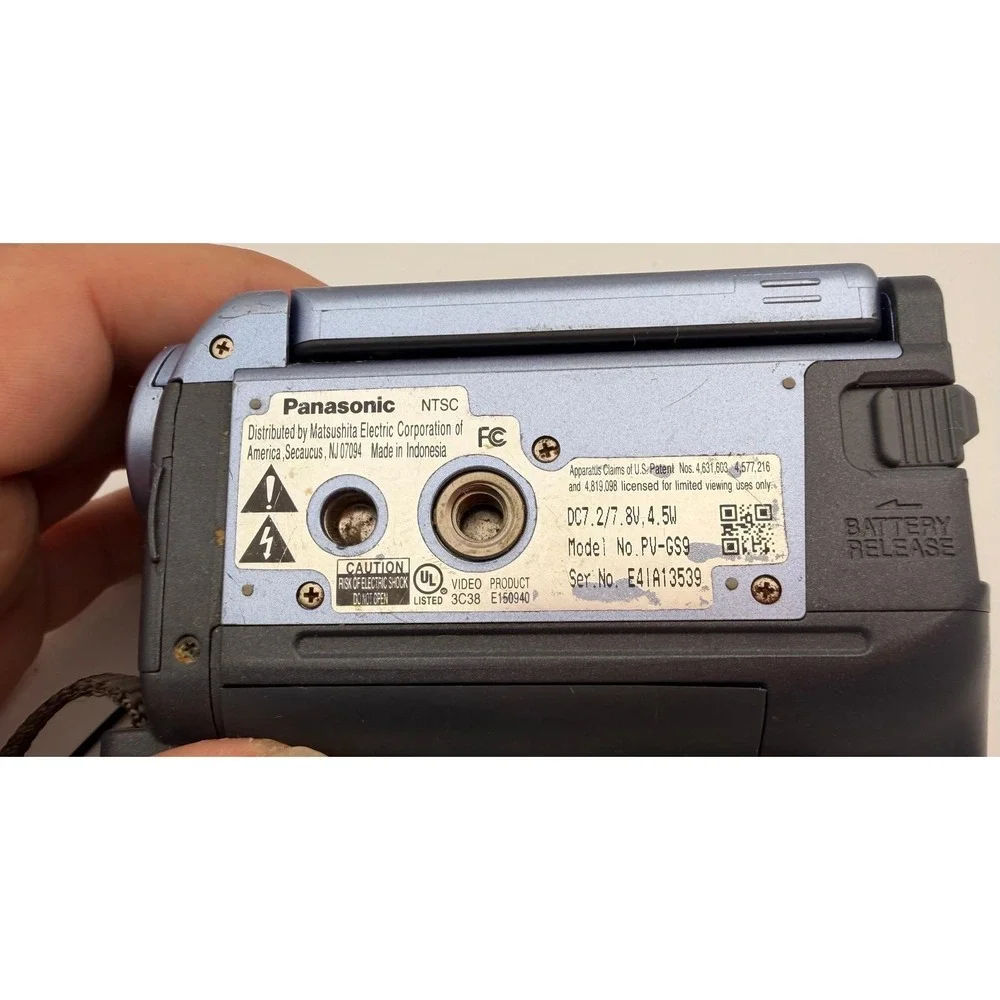 Panasonic PV-GS9 MiniDV Palmcorder Camcorder Blue 20x Optical Zoom 800x Digital